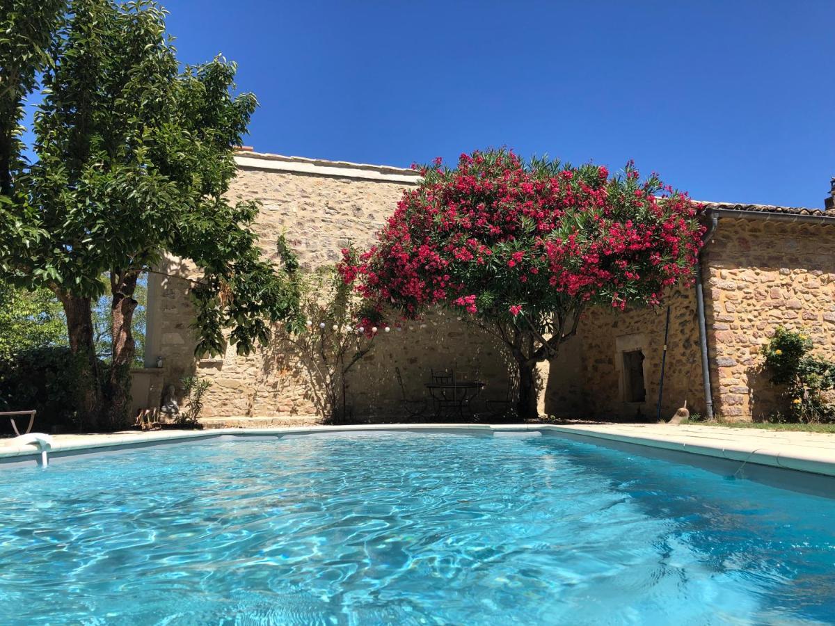 Maison Des Bourgades Saint-Julien-de-Peyrolas Buitenkant foto